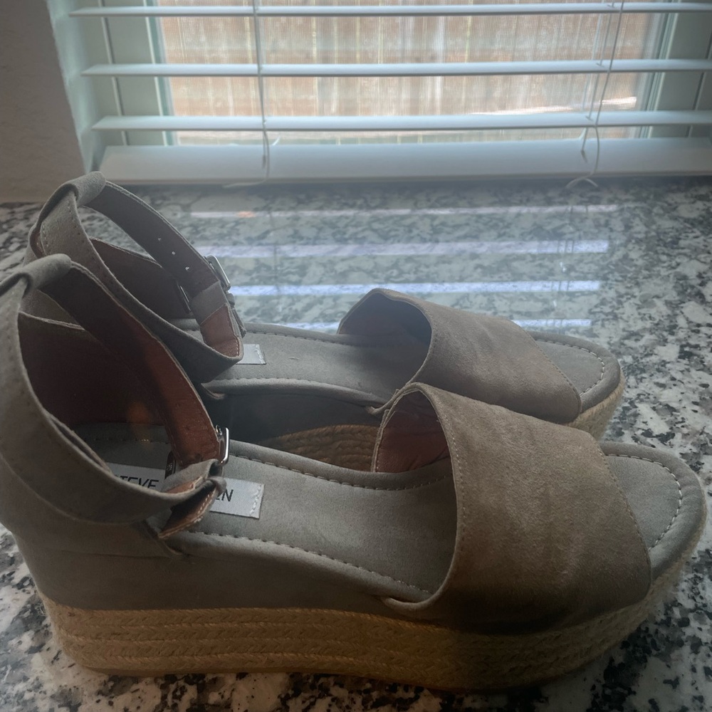 Steve Madden Gray Suede Espadrille Platform Sandals